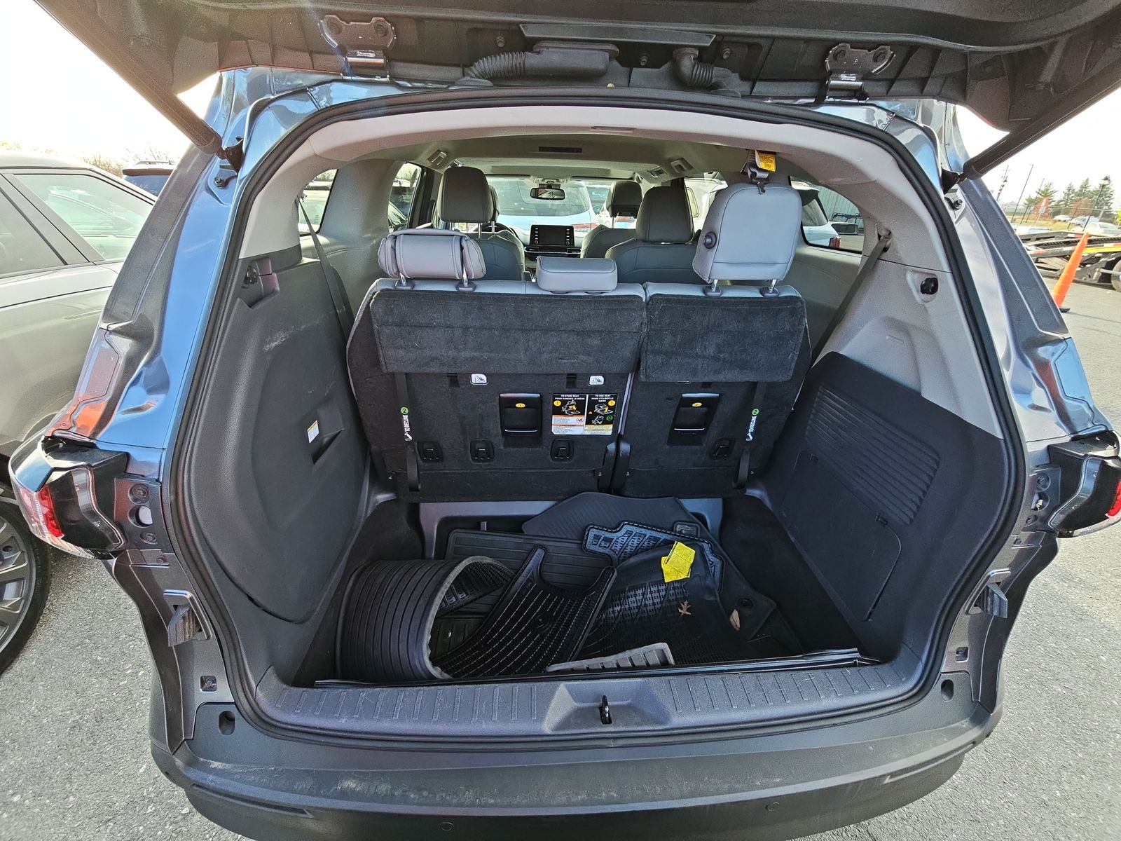 2021 Toyota Sienna XLE AWD