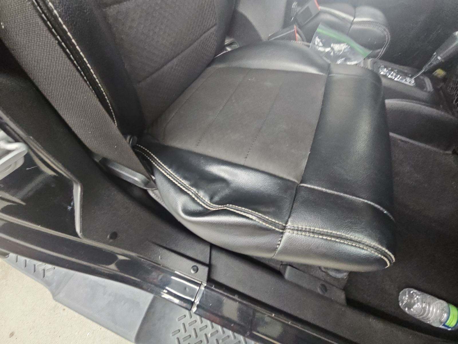 2012 Jeep Wrangler Unlimited Rubicon Call of Duty MW3 Edition AWD