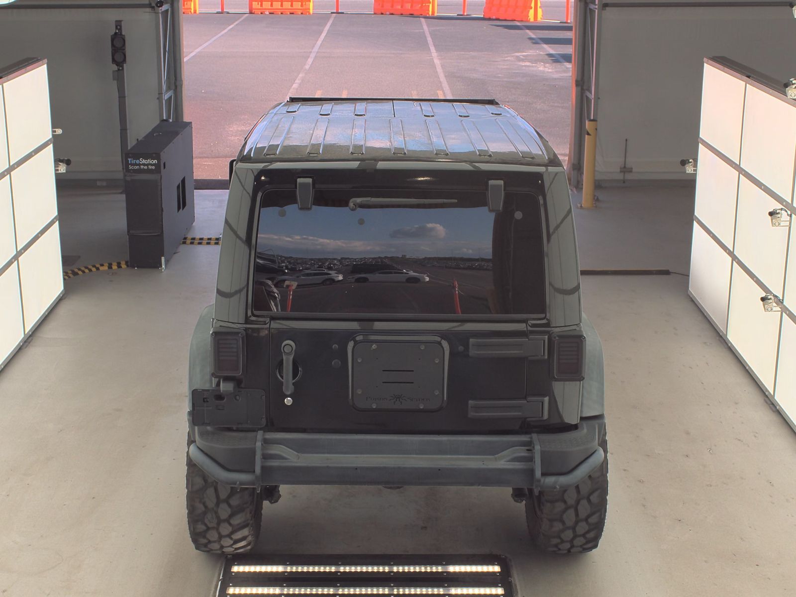 2012 Jeep Wrangler Unlimited Rubicon Call of Duty MW3 Edition AWD