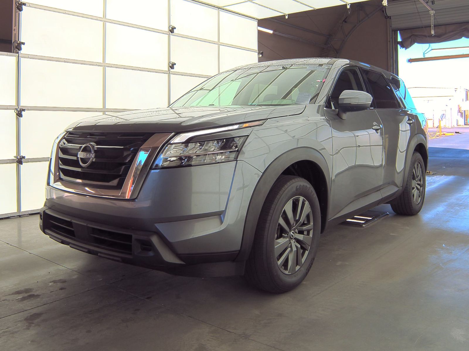 2022 Nissan Pathfinder S