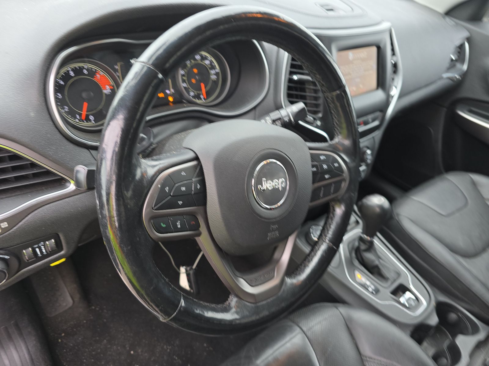 2021 Jeep Cherokee Latitude Lux AWD