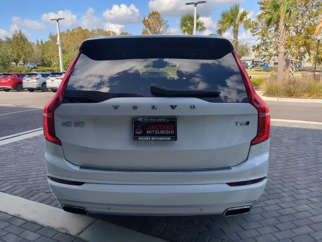 2021 Volvo XC90 T6 Momentum AWD