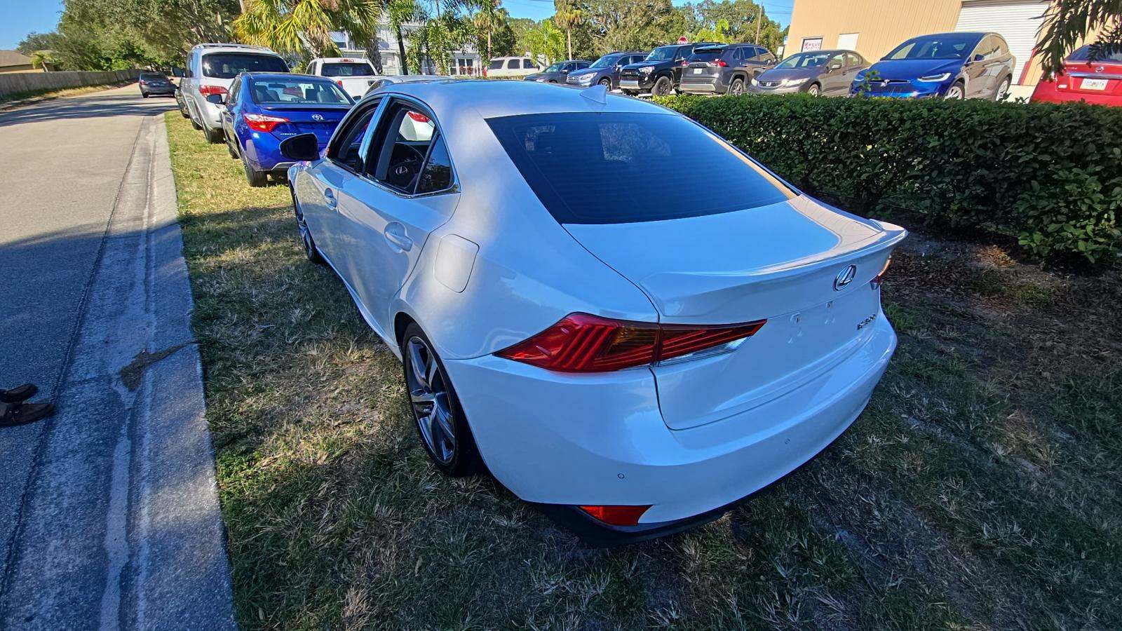 2018 Lexus IS IS 300 RWD