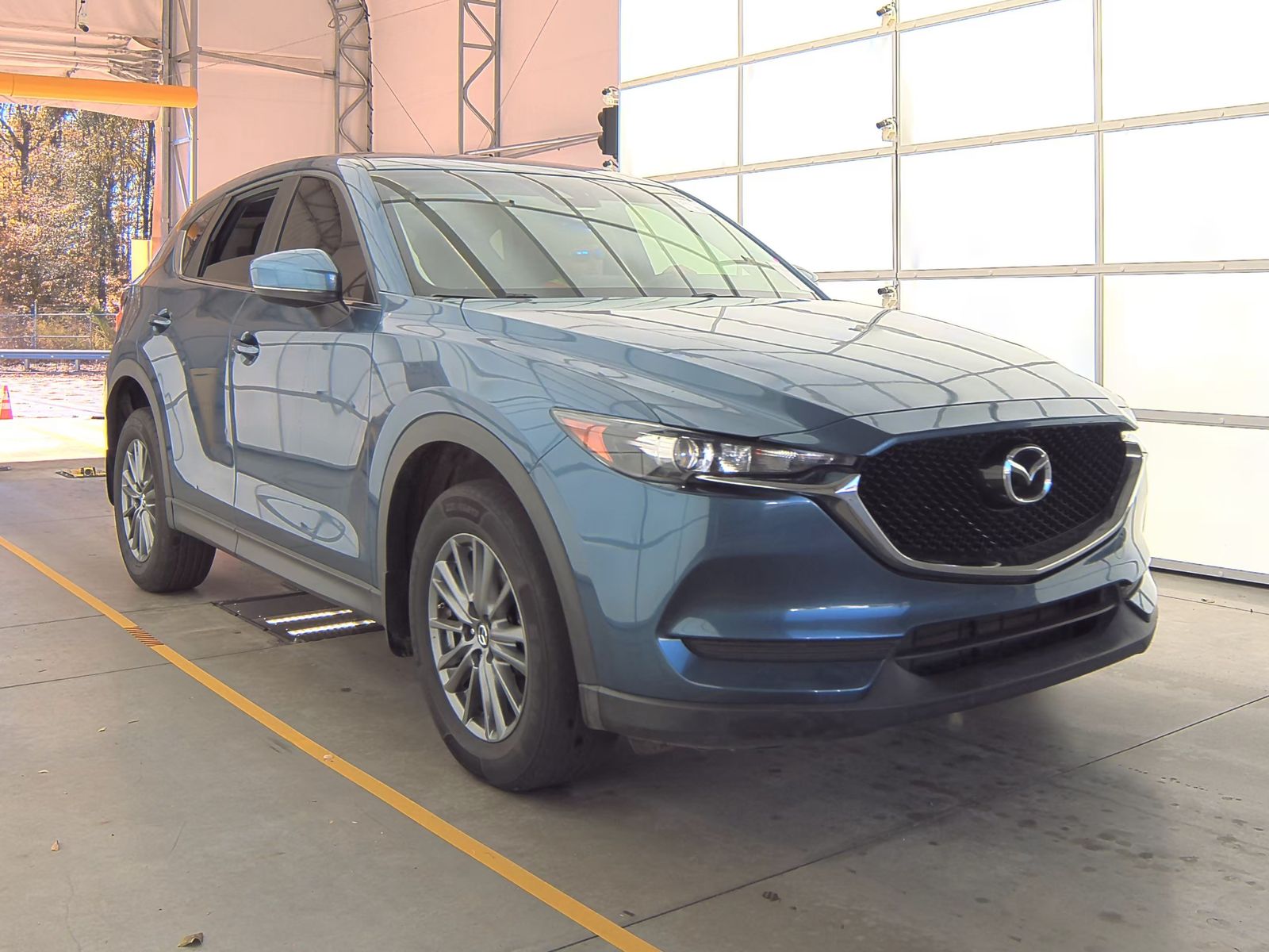 2017 MAZDA CX-5 Touring FWD