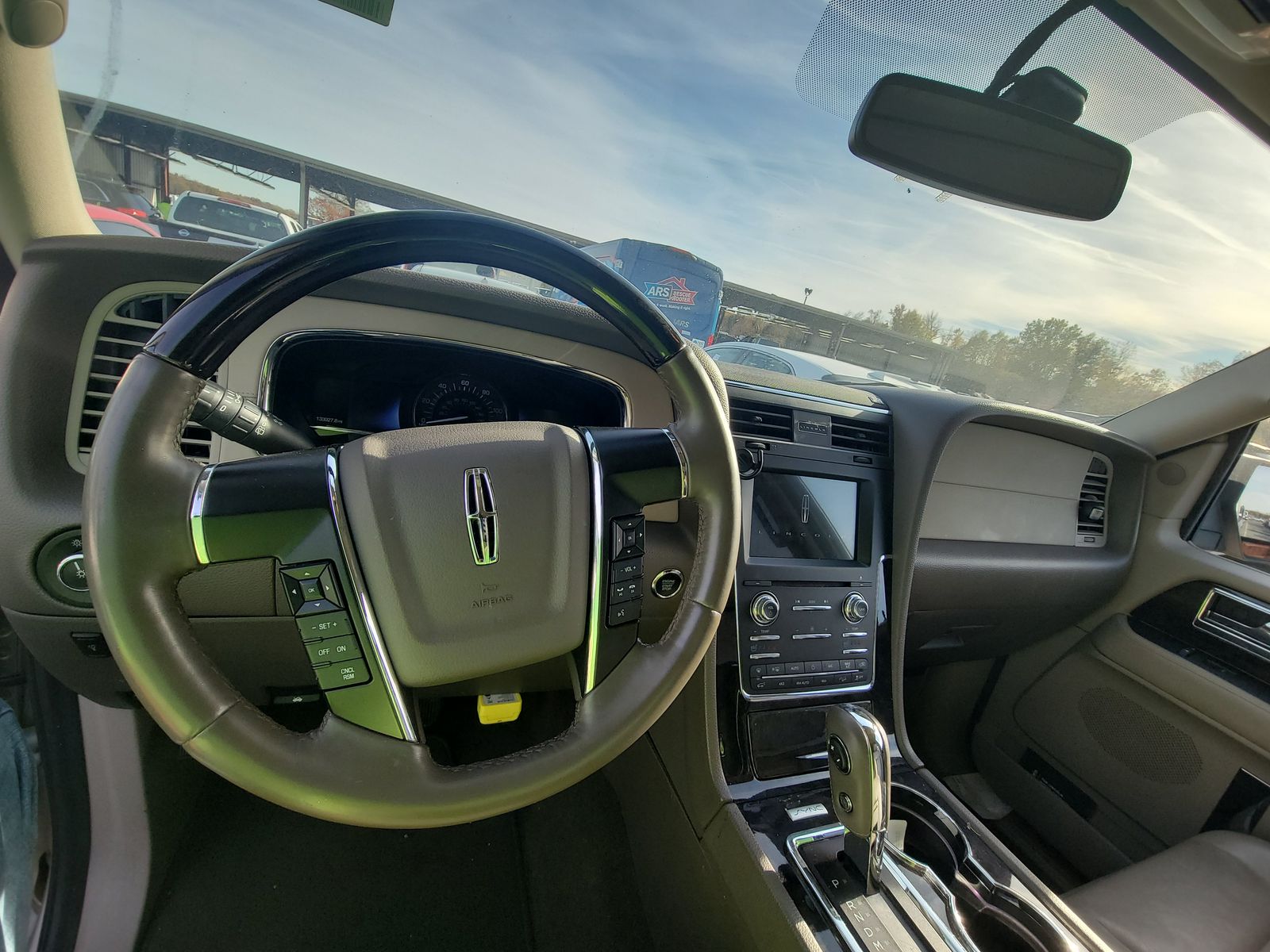 2017 Lincoln Navigator L Select AWD