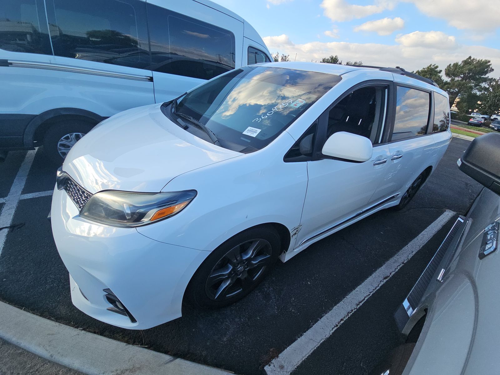 2019 Toyota Sienna SE FWD