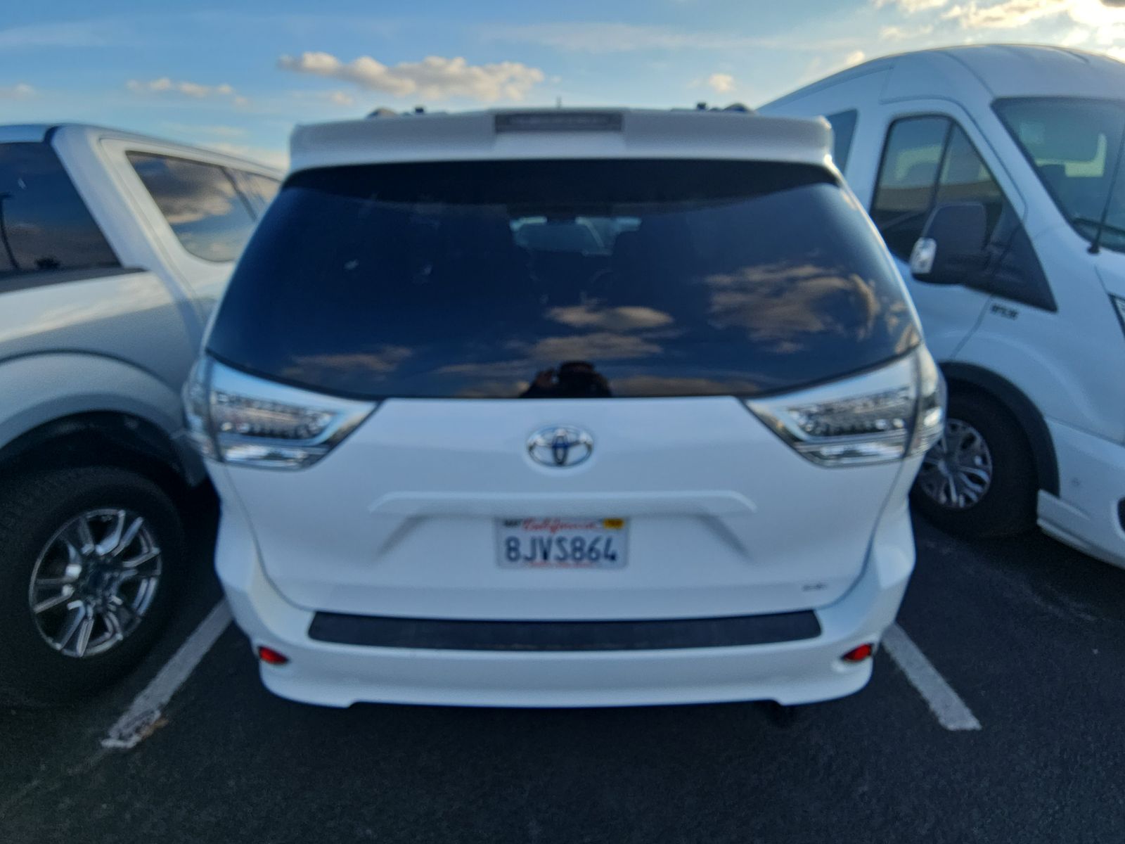 2019 Toyota Sienna SE FWD