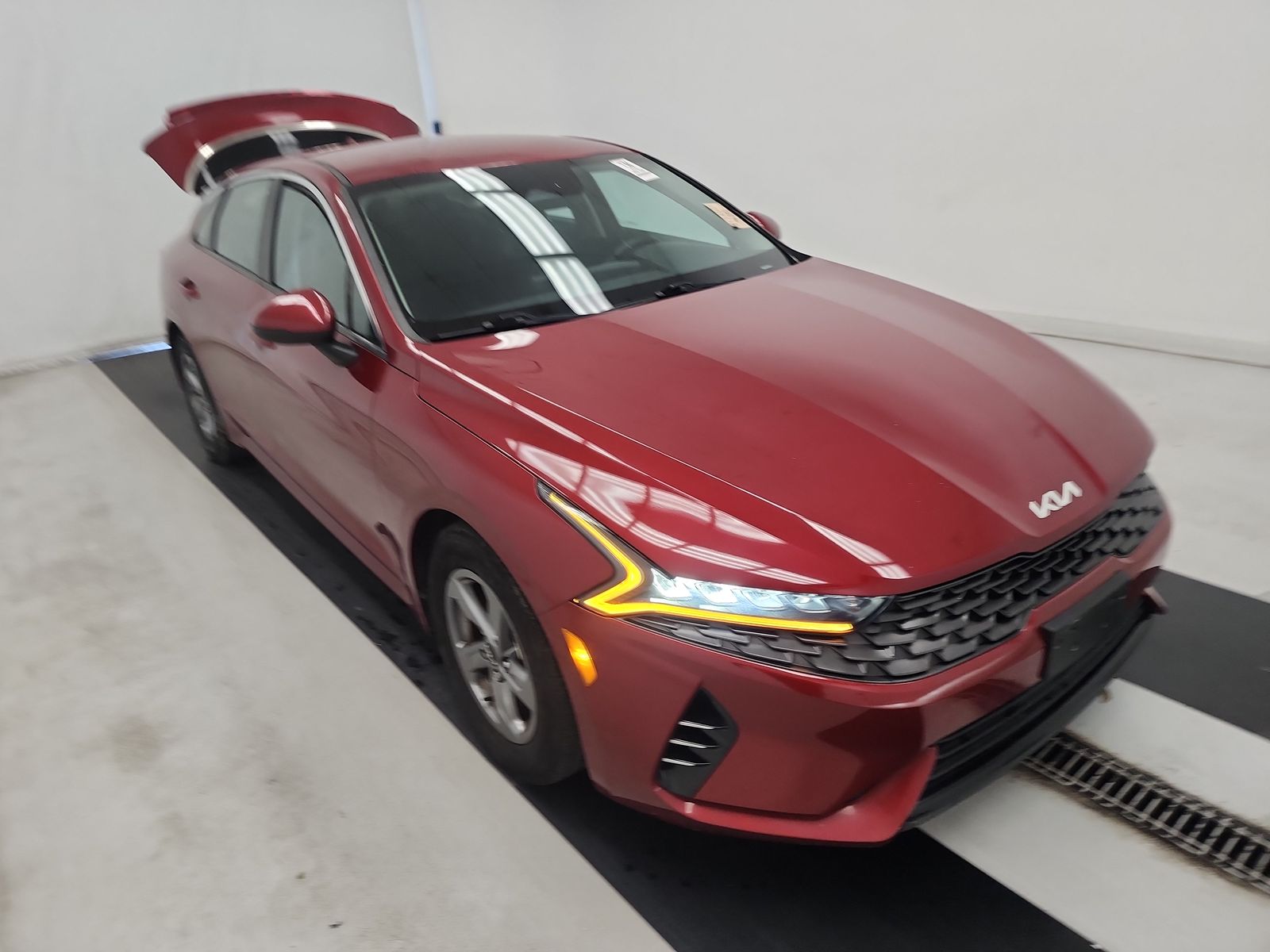 2022 Kia K5 LXS FWD