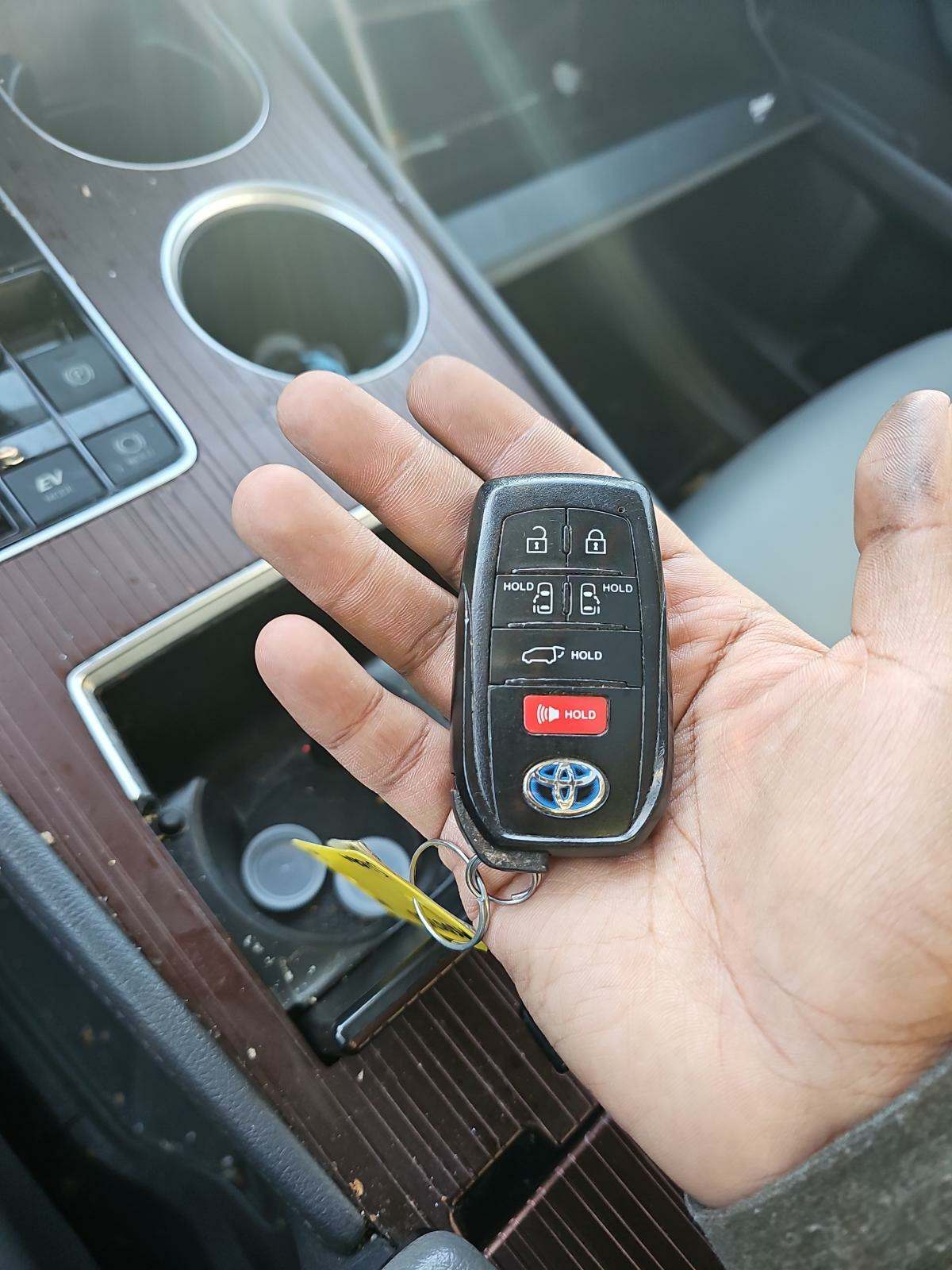 2021 Toyota Sienna XLE AWD