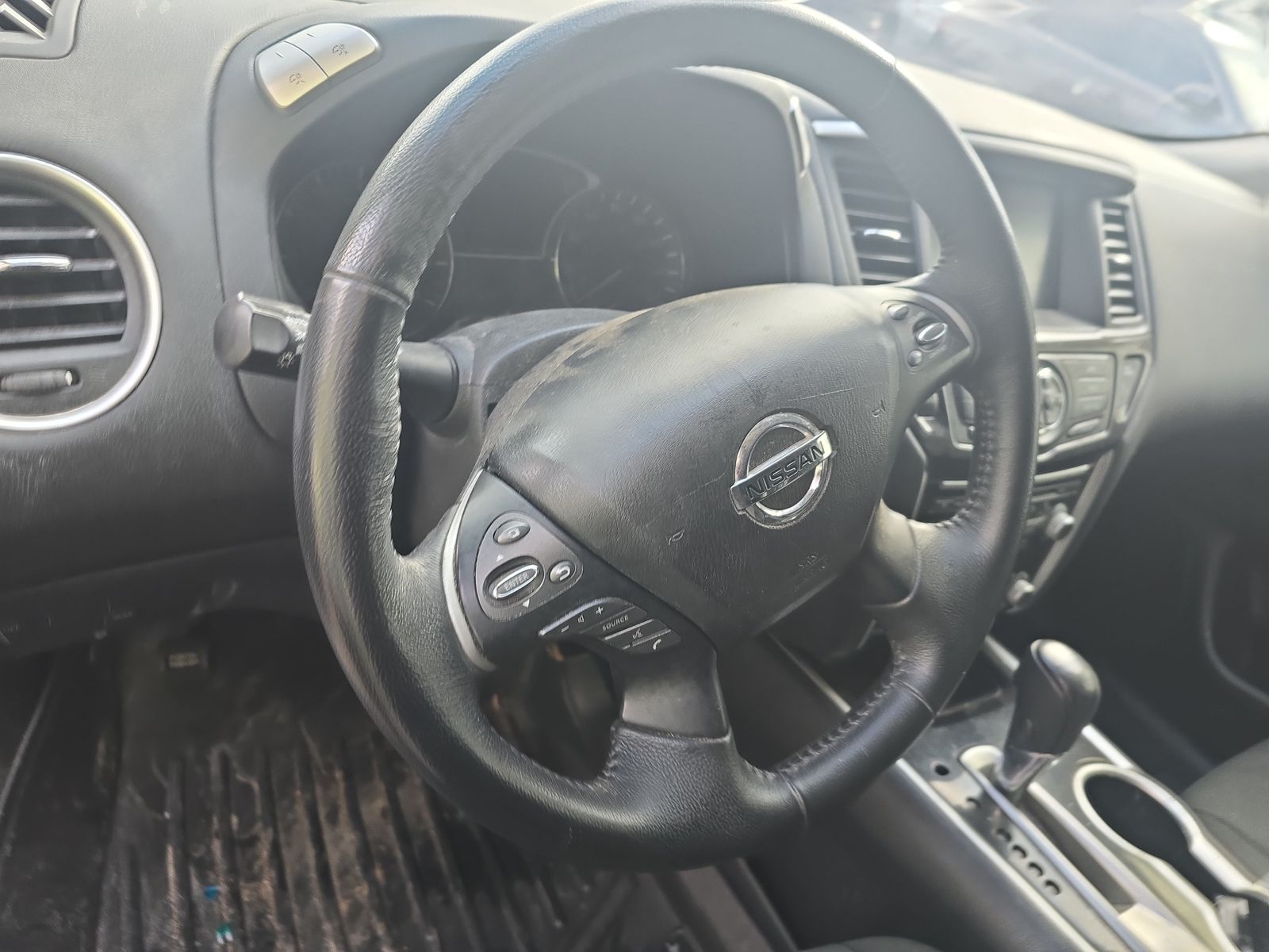 2018 Nissan Pathfinder SV FWD