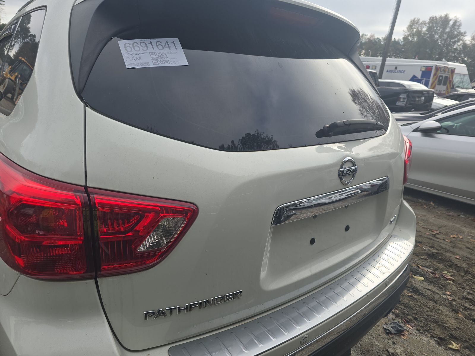 2018 Nissan Pathfinder SV FWD