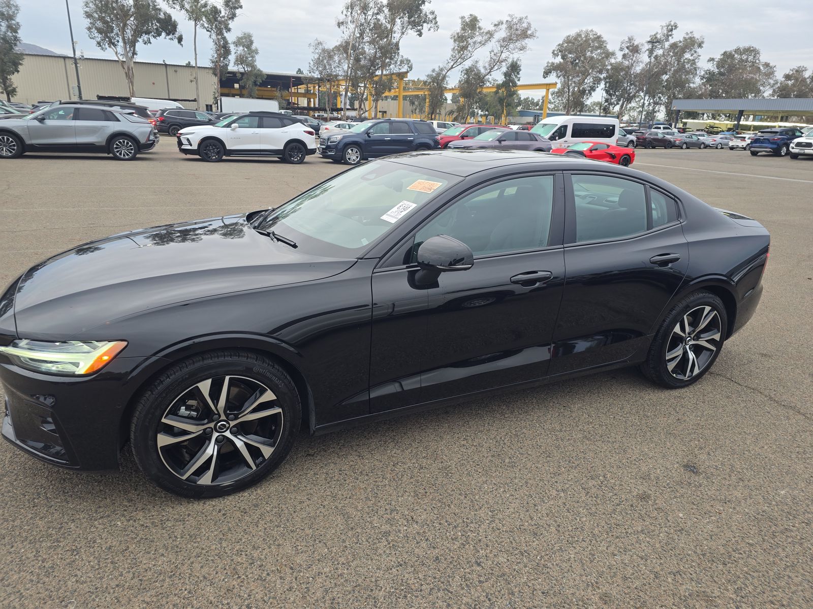 2024 Volvo S60 B5 Plus Dark