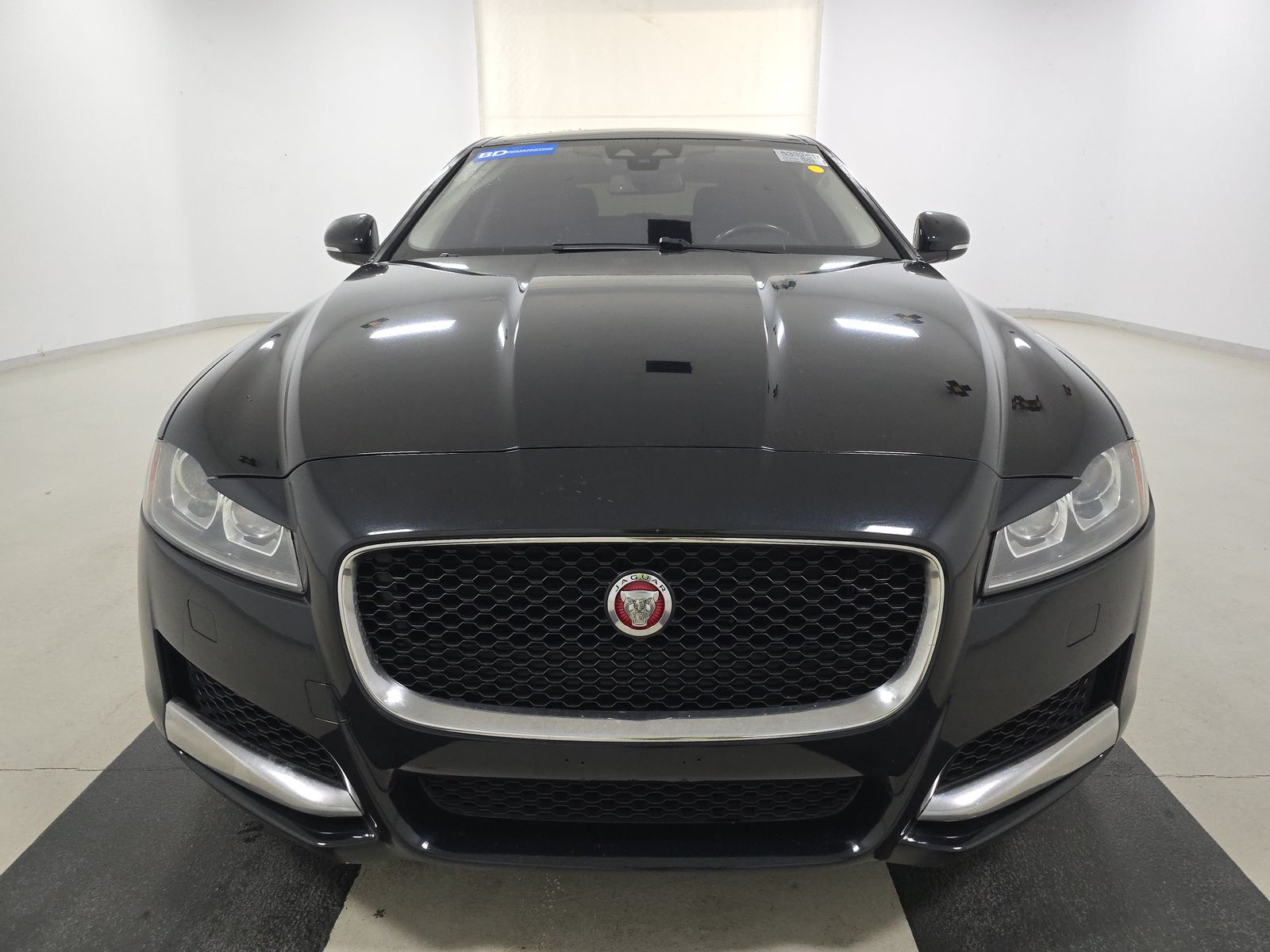 2017 Jaguar XF 35t Premium FWD