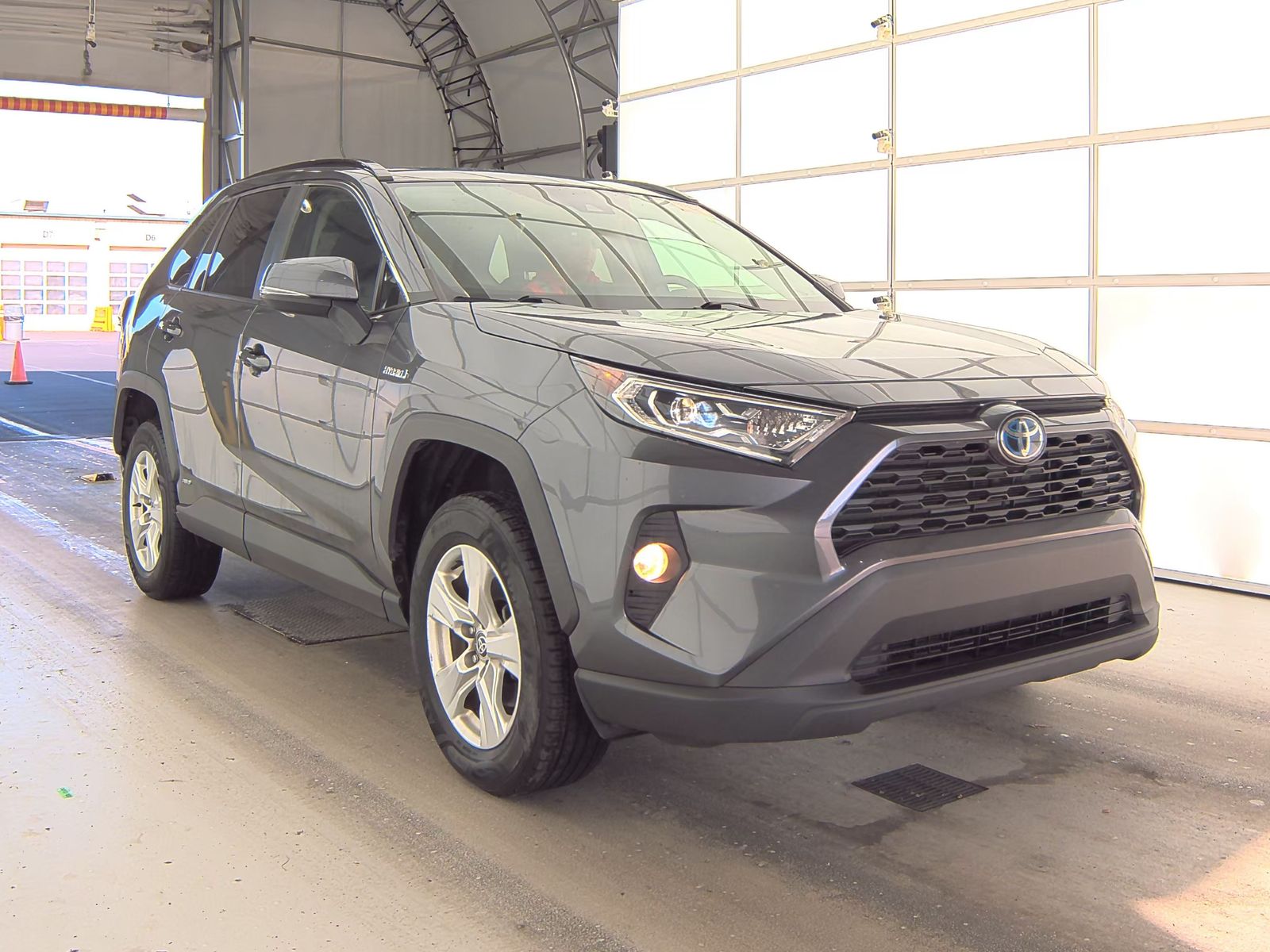 2021 Toyota RAV4 Hybrid XLE AWD