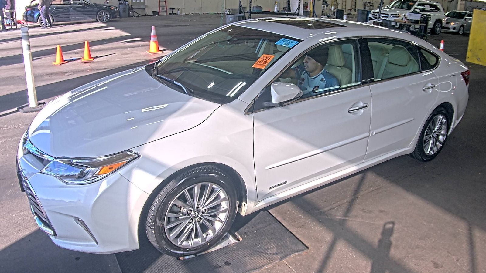 2016 Toyota Avalon Hybrid Limited FWD