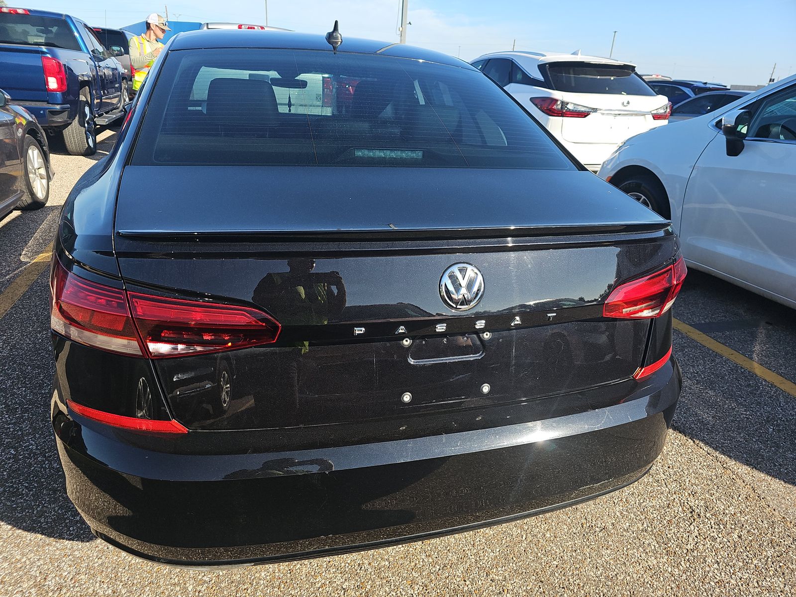 2020 Volkswagen Passat 2.0T R-Line FWD