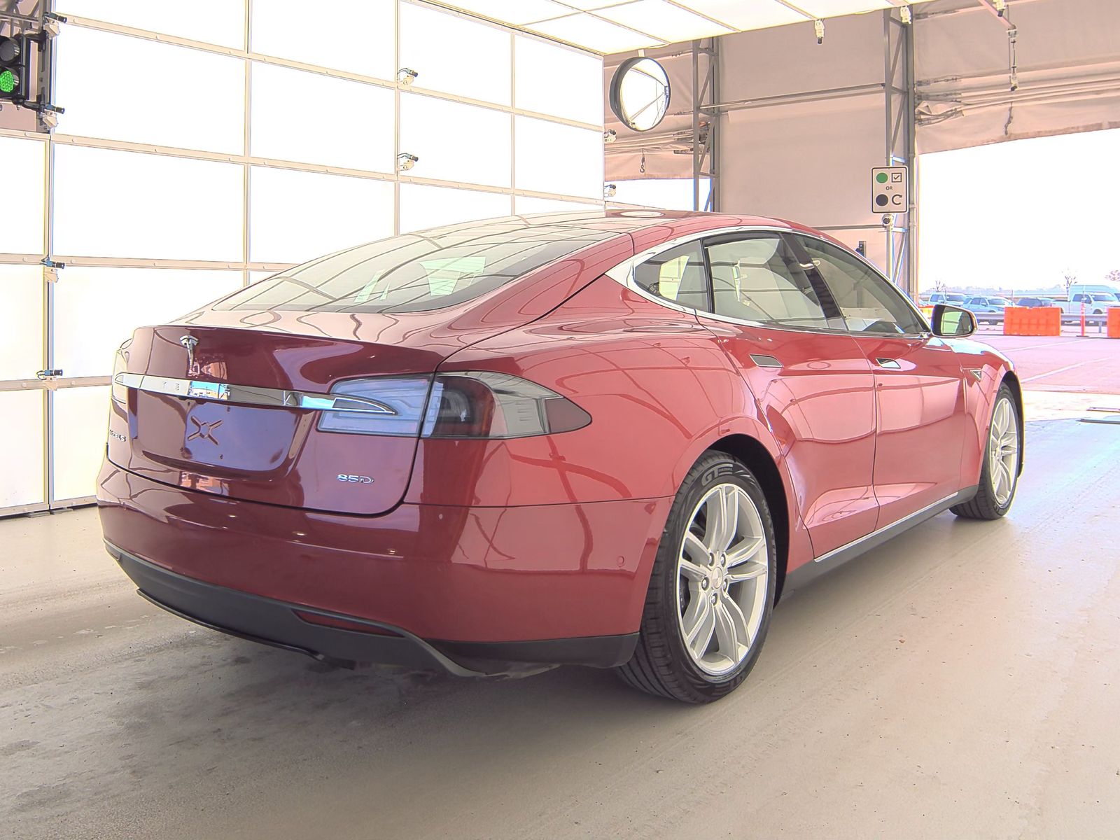 2015 Tesla Model S 85D AWD