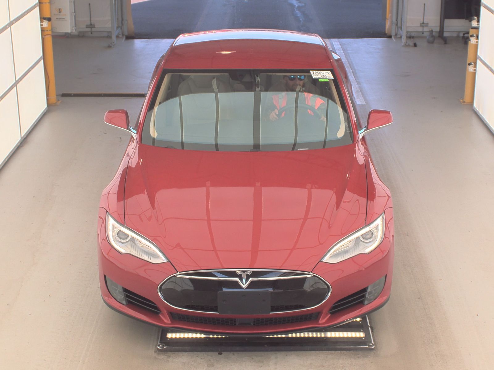 2015 Tesla Model S 85D AWD