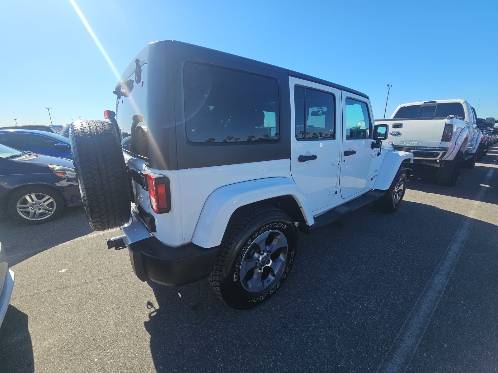 2016 Jeep Wrangler Unlimited Sahara AWD