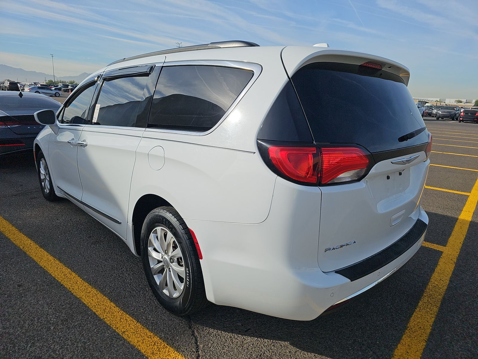 2017 Chrysler Pacifica Touring L FWD