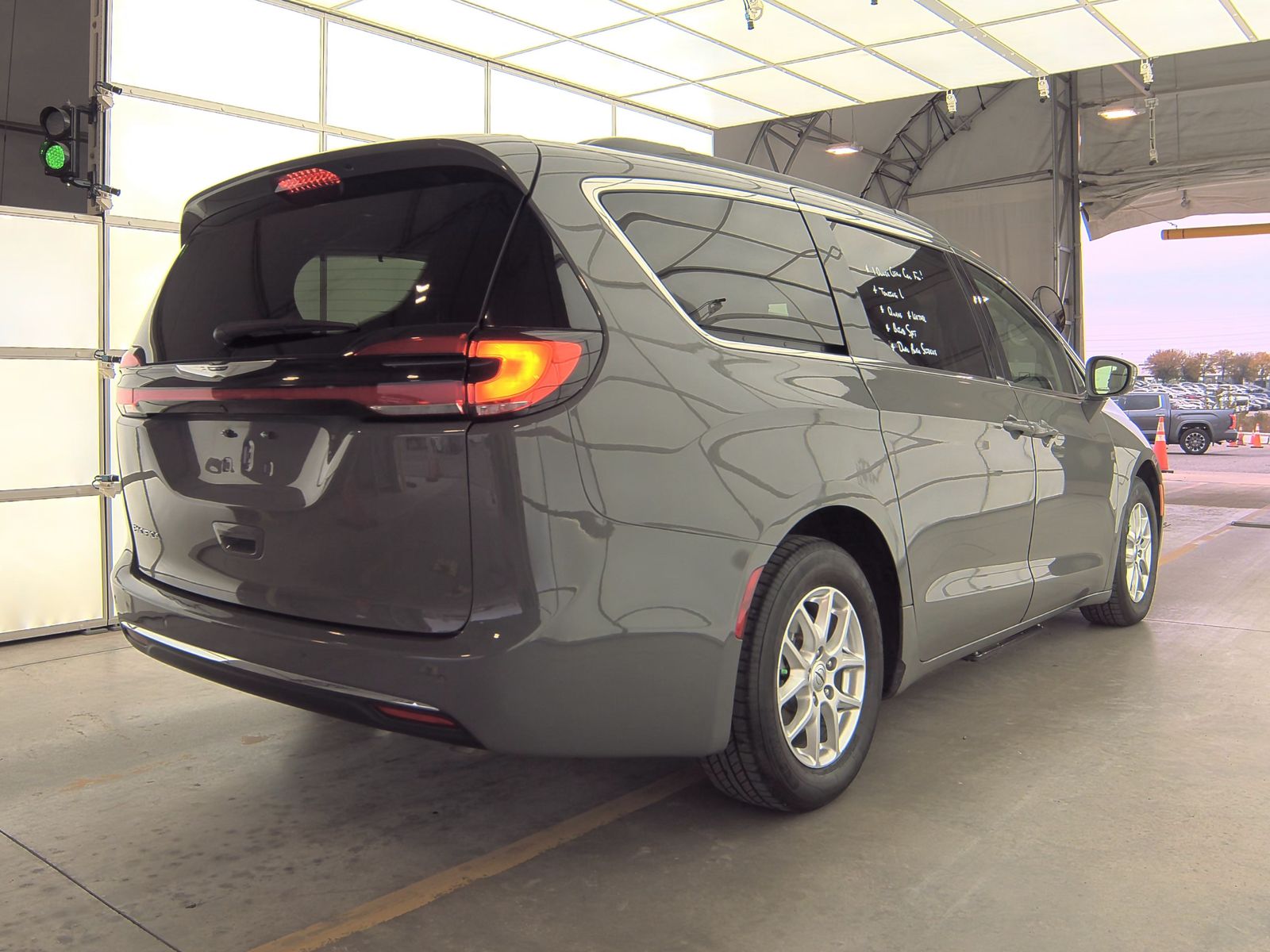 2022 Chrysler Pacifica Touring L FWD