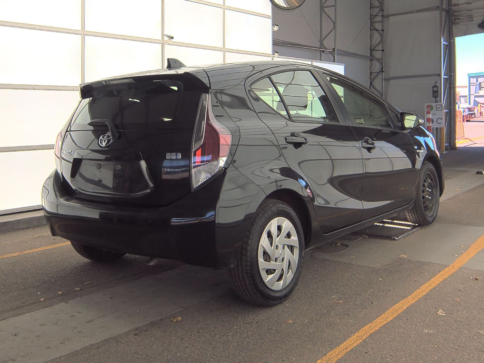 2016 Toyota Prius c Two FWD