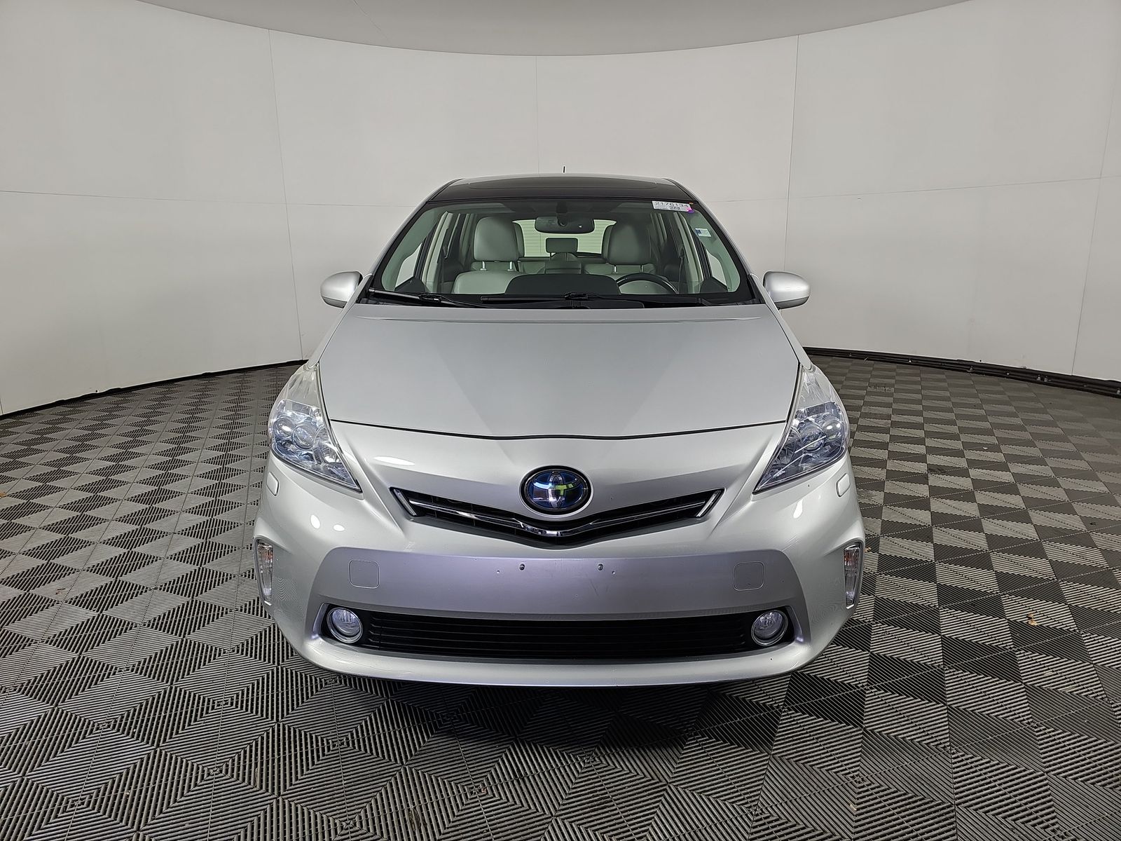 2013 Toyota Prius v Five FWD