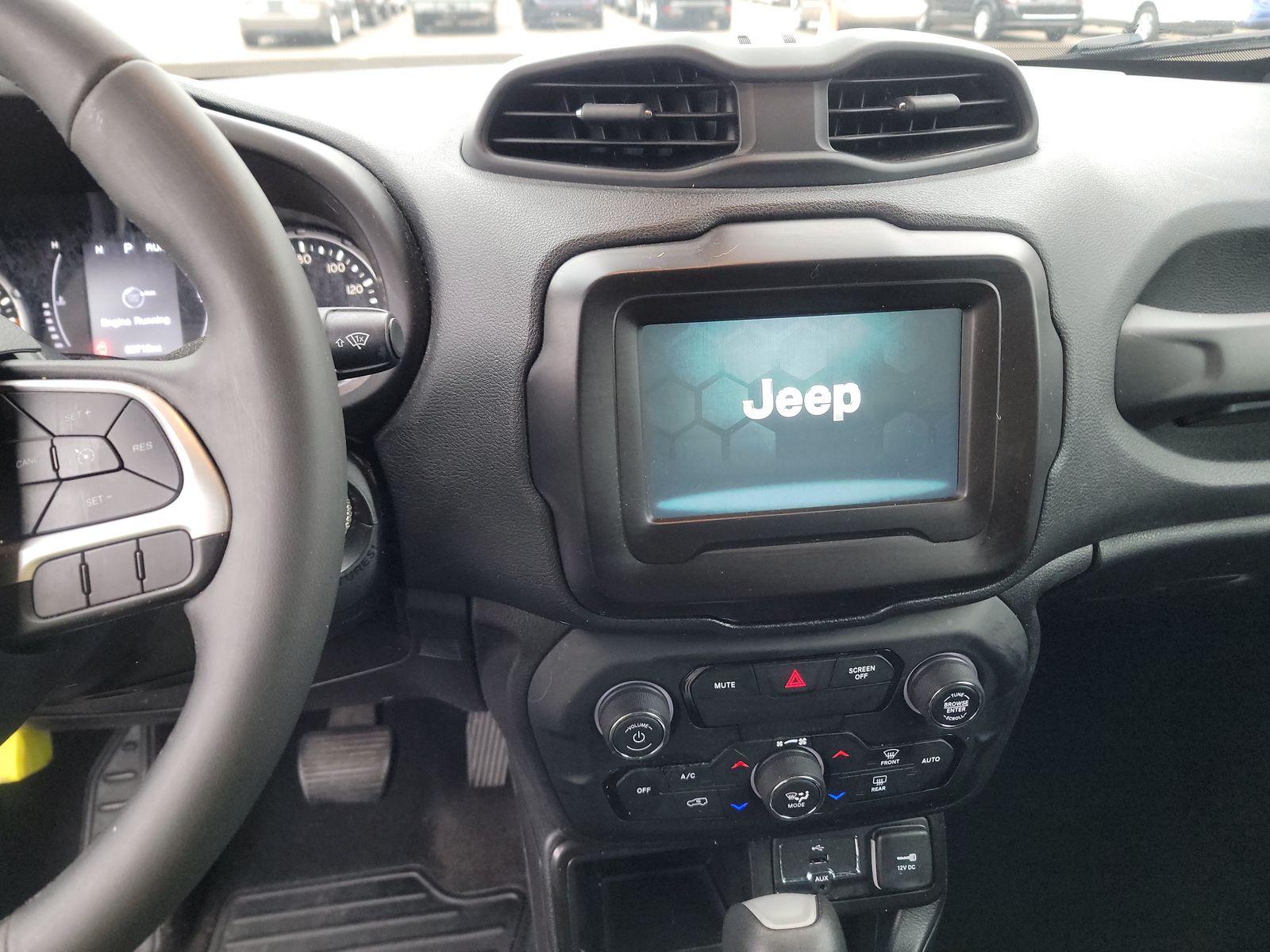 2019 Jeep Renegade Latitude FWD