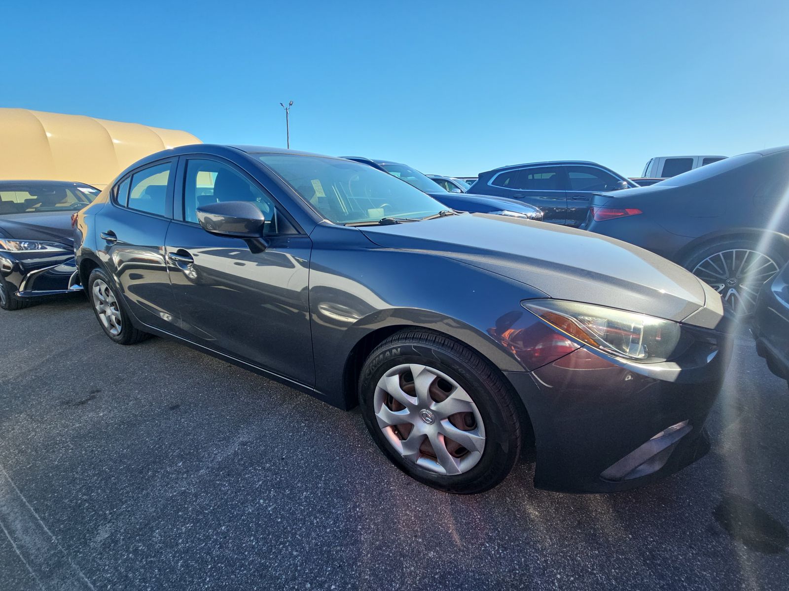 2015 MAZDA MAZDA3 i Sport FWD