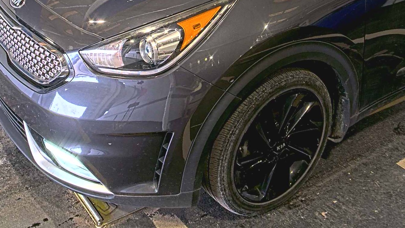 2018 Kia Niro EX FWD