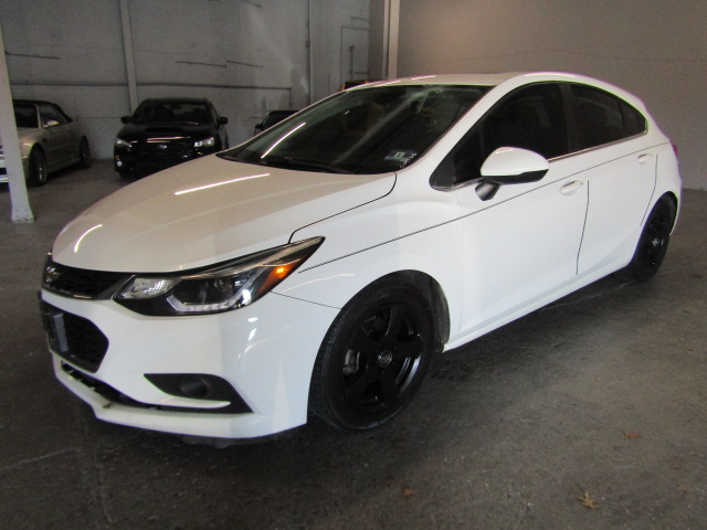 2017 Chevrolet Cruze LT Hatchback 1SD