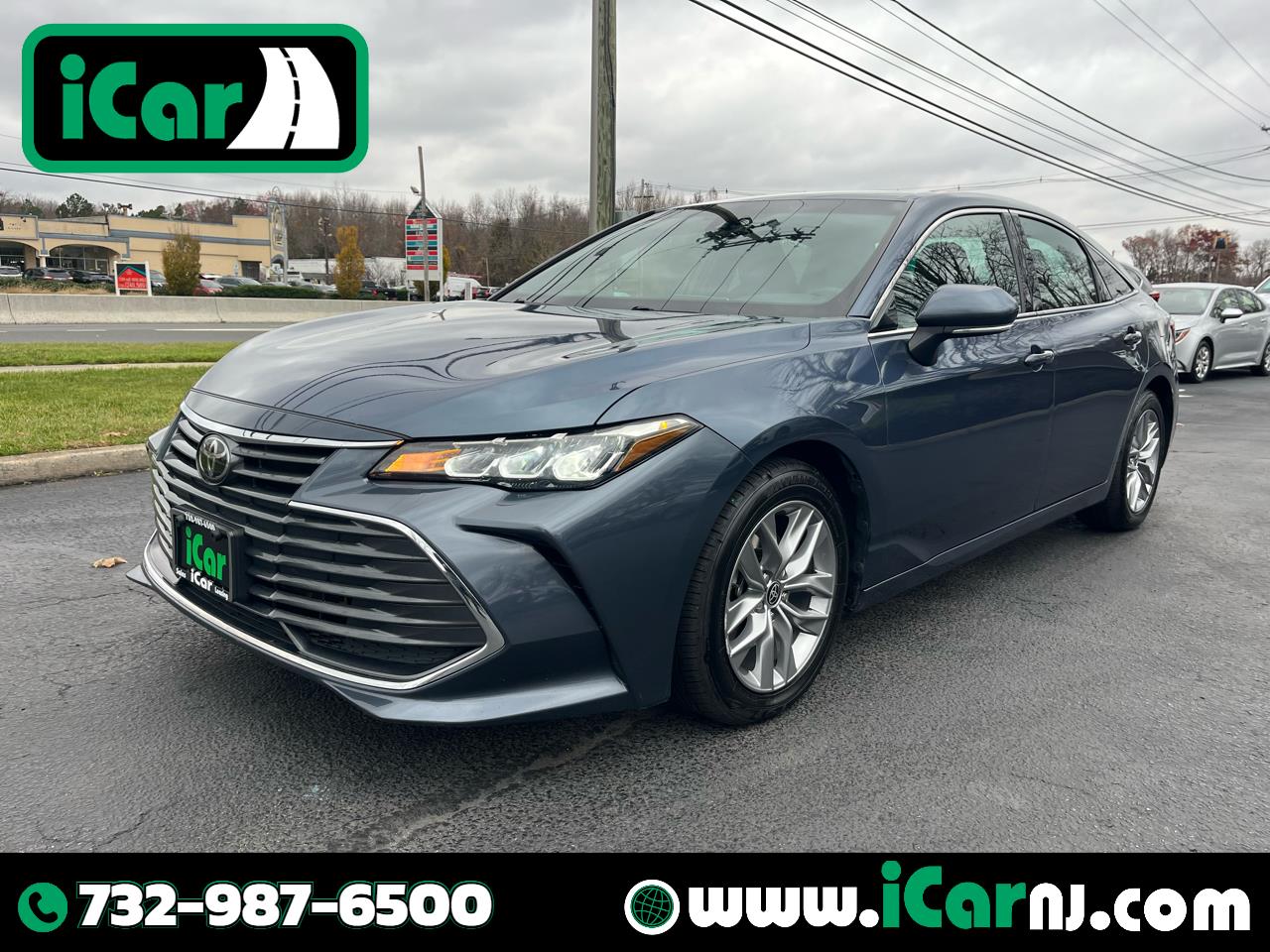 2022 Toyota Avalon XLE