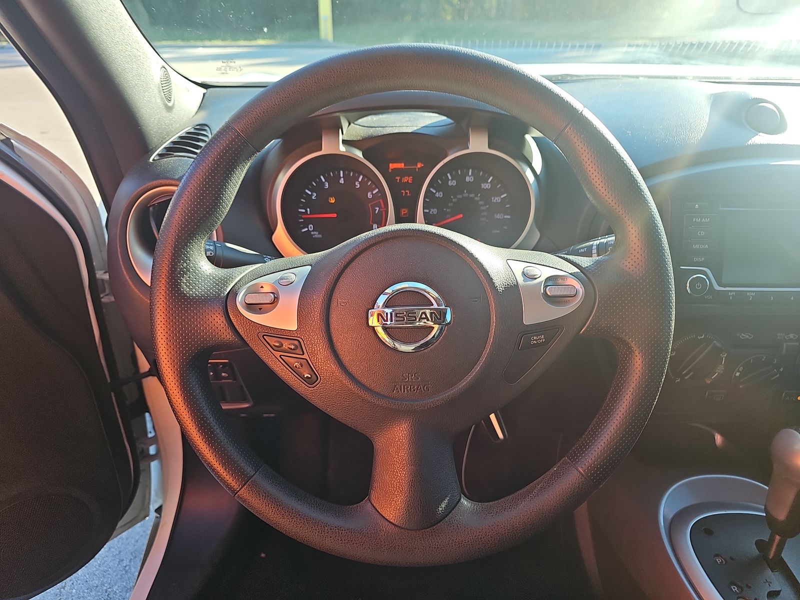 2017 Nissan JUKE S FWD