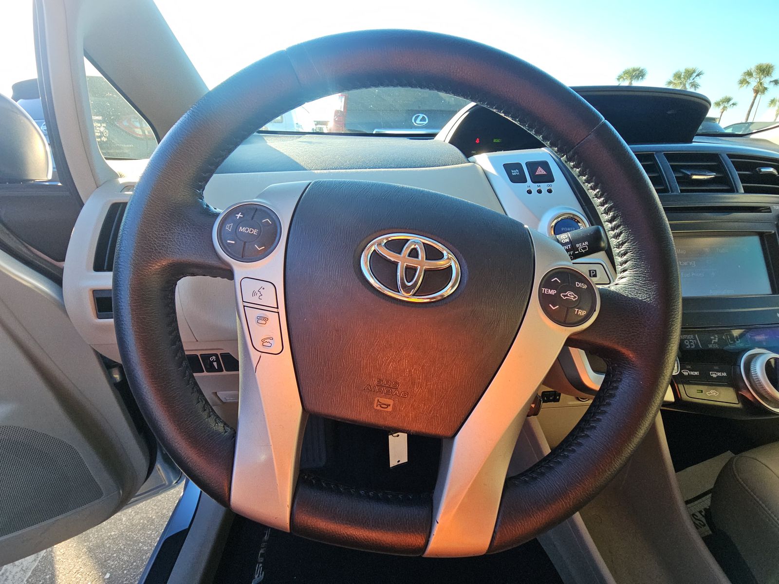 2014 Toyota Prius v Five FWD