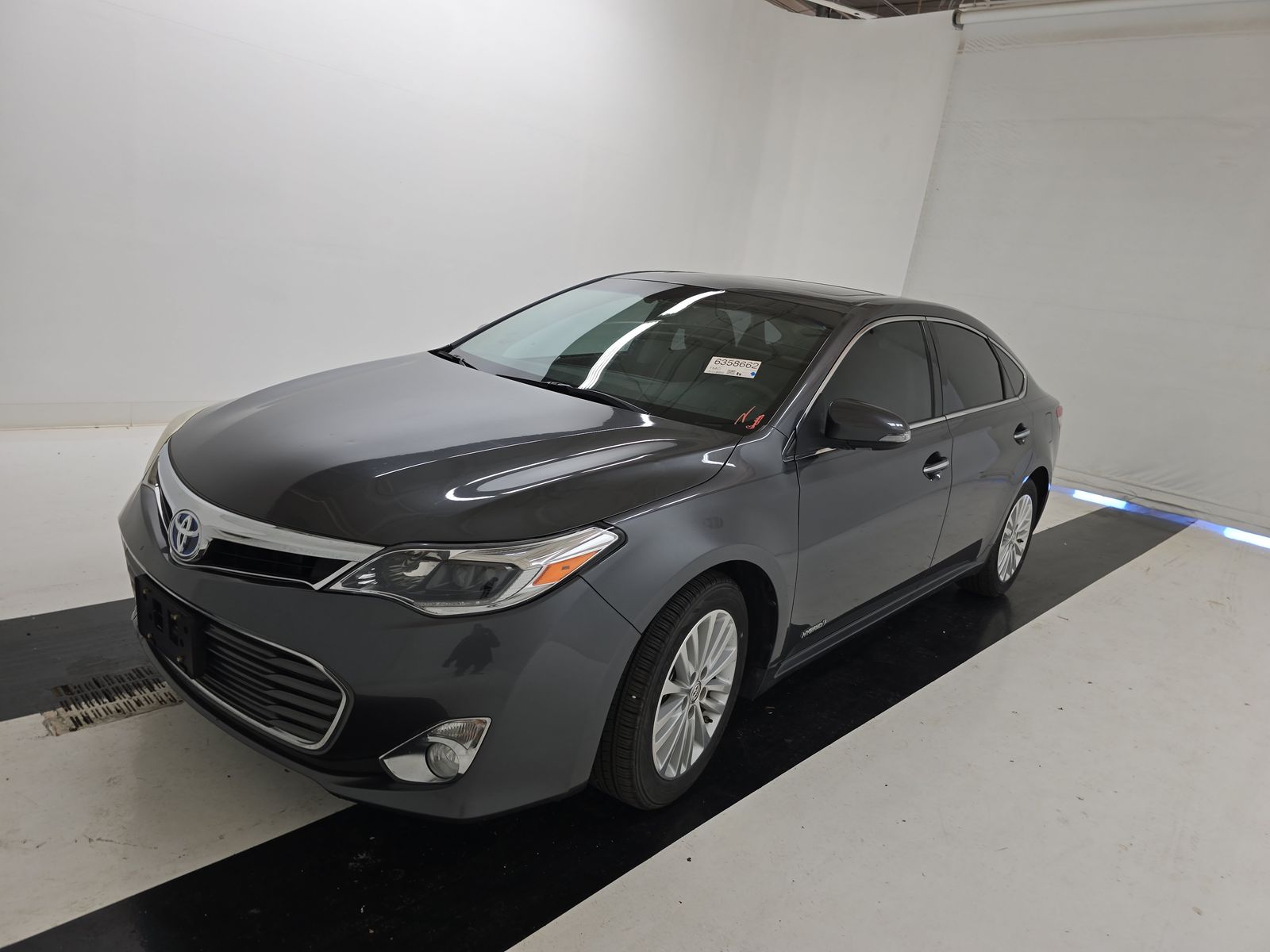 2015 Toyota Avalon Hybrid Limited FWD