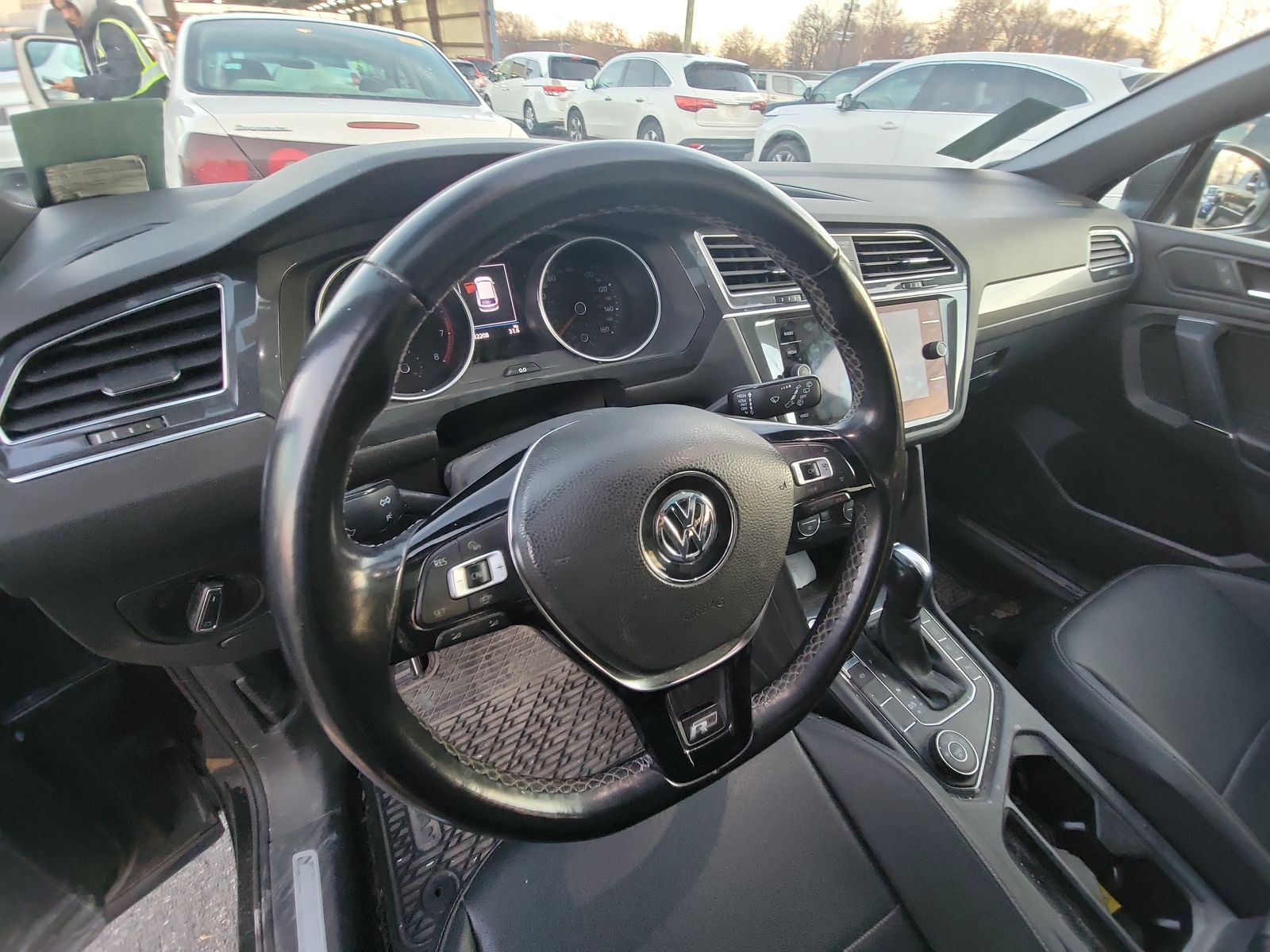 2020 Volkswagen Tiguan 2.0T SE R-Line Black AWD