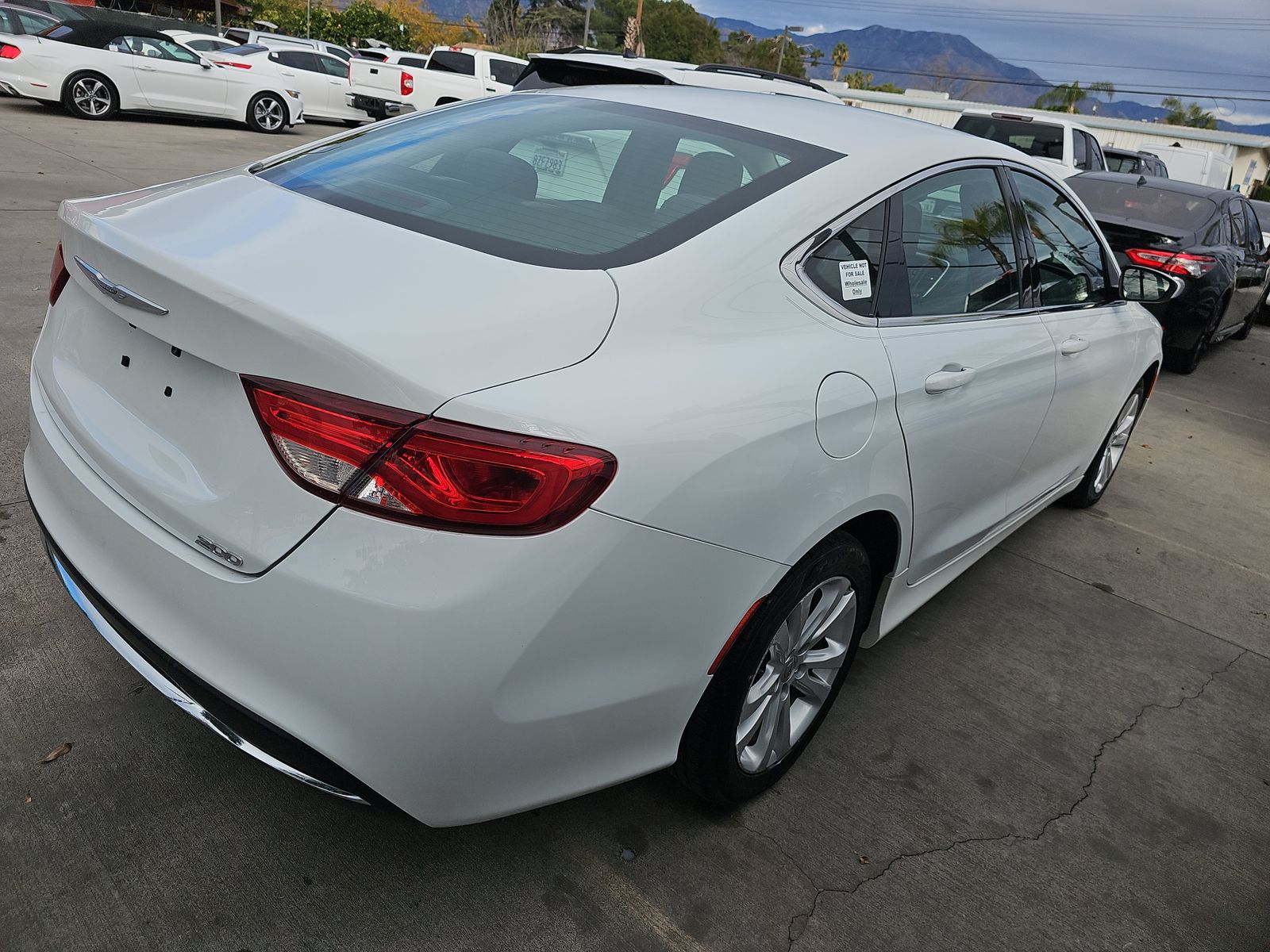 2016 Chrysler 200 Limited FWD