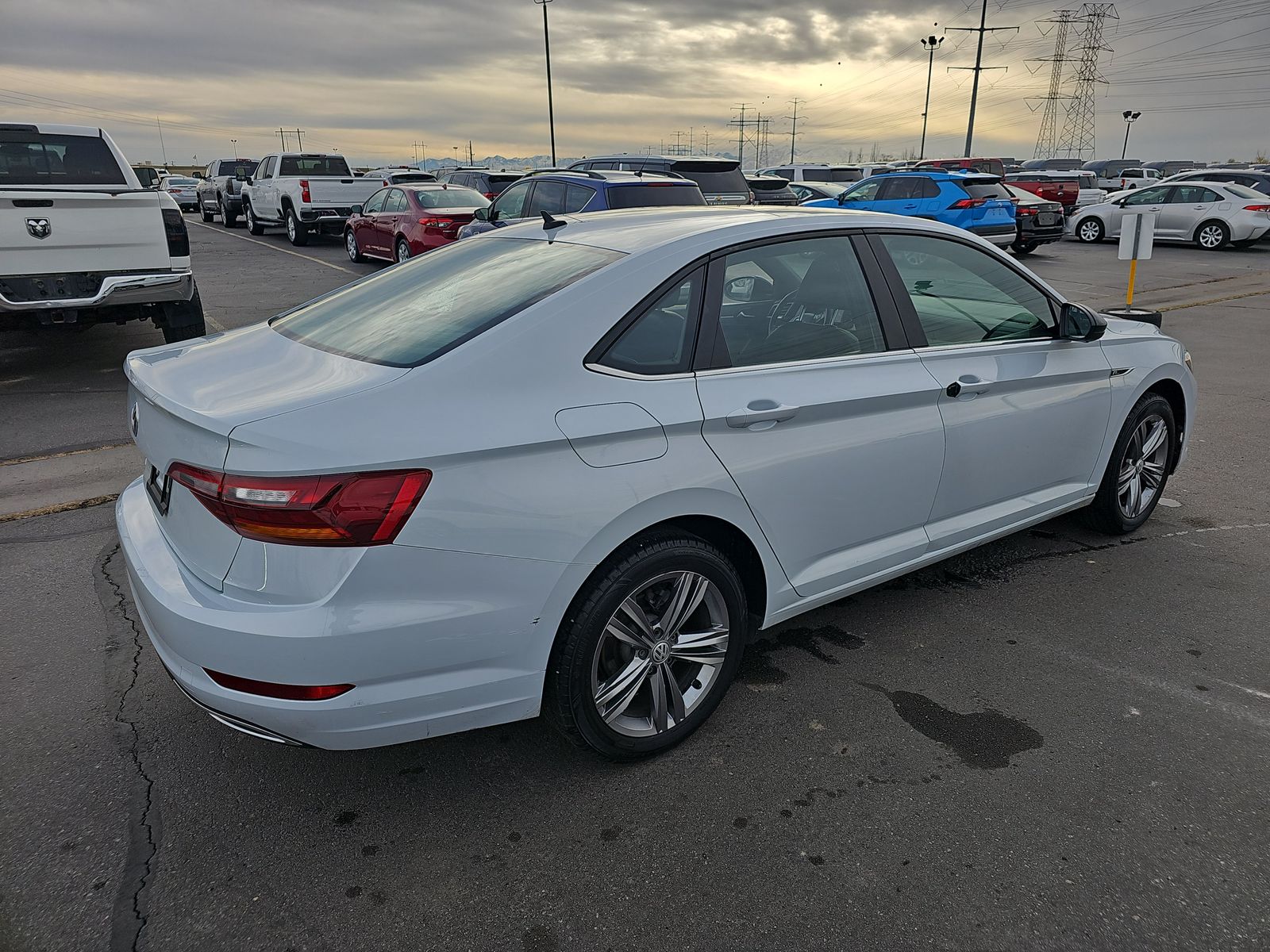 2019 Volkswagen Jetta 1.4T R-Line FWD