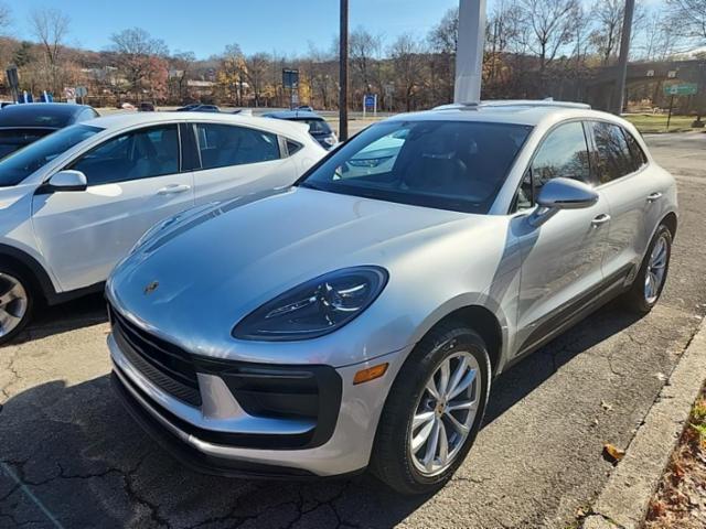 2022 Porsche Macan