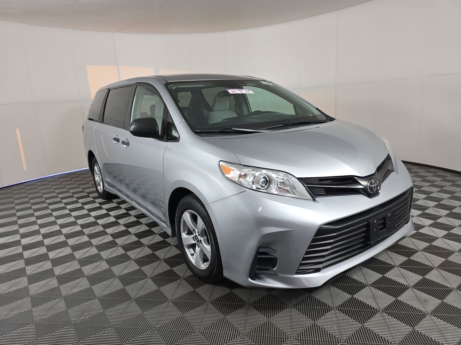 2020 Toyota Sienna L FWD