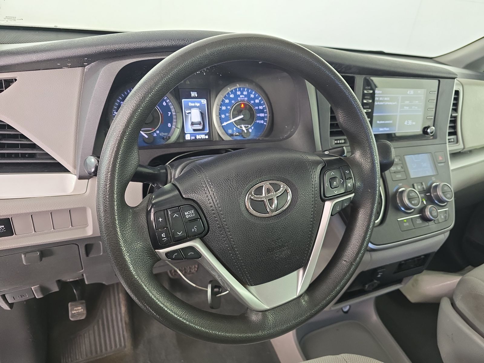 2020 Toyota Sienna L FWD