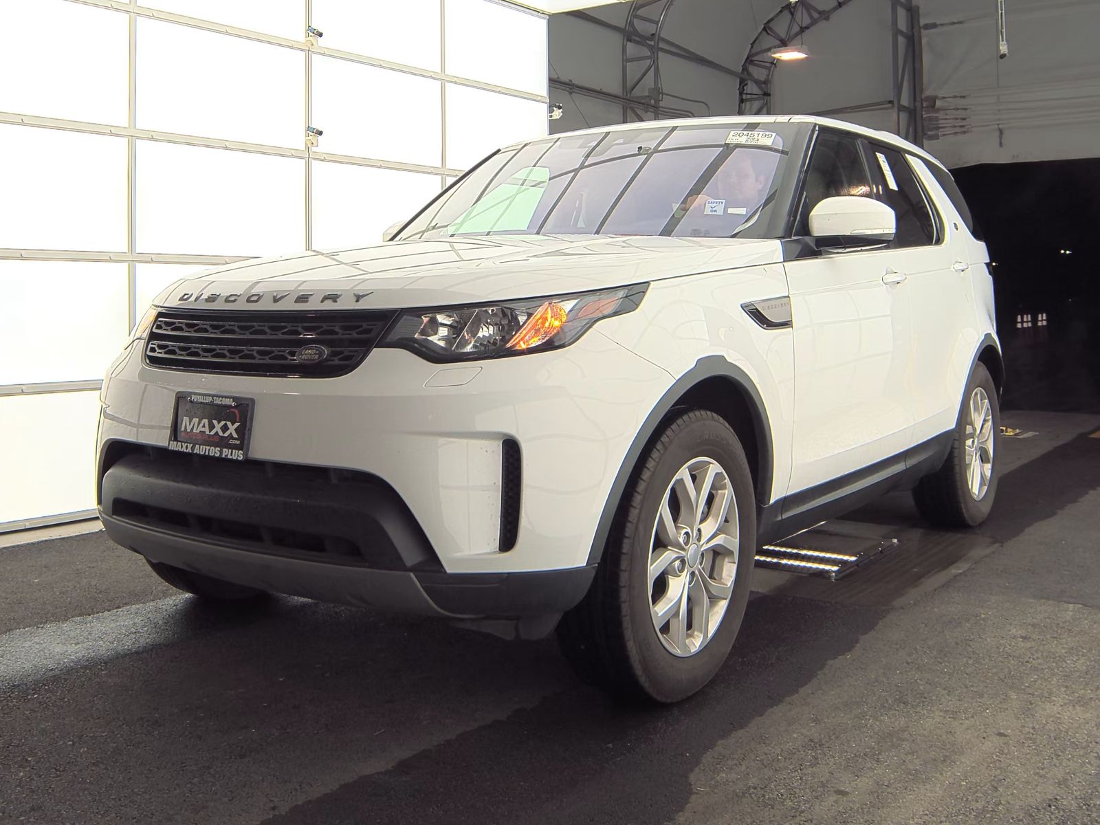 2018 Land Rover Discovery SE