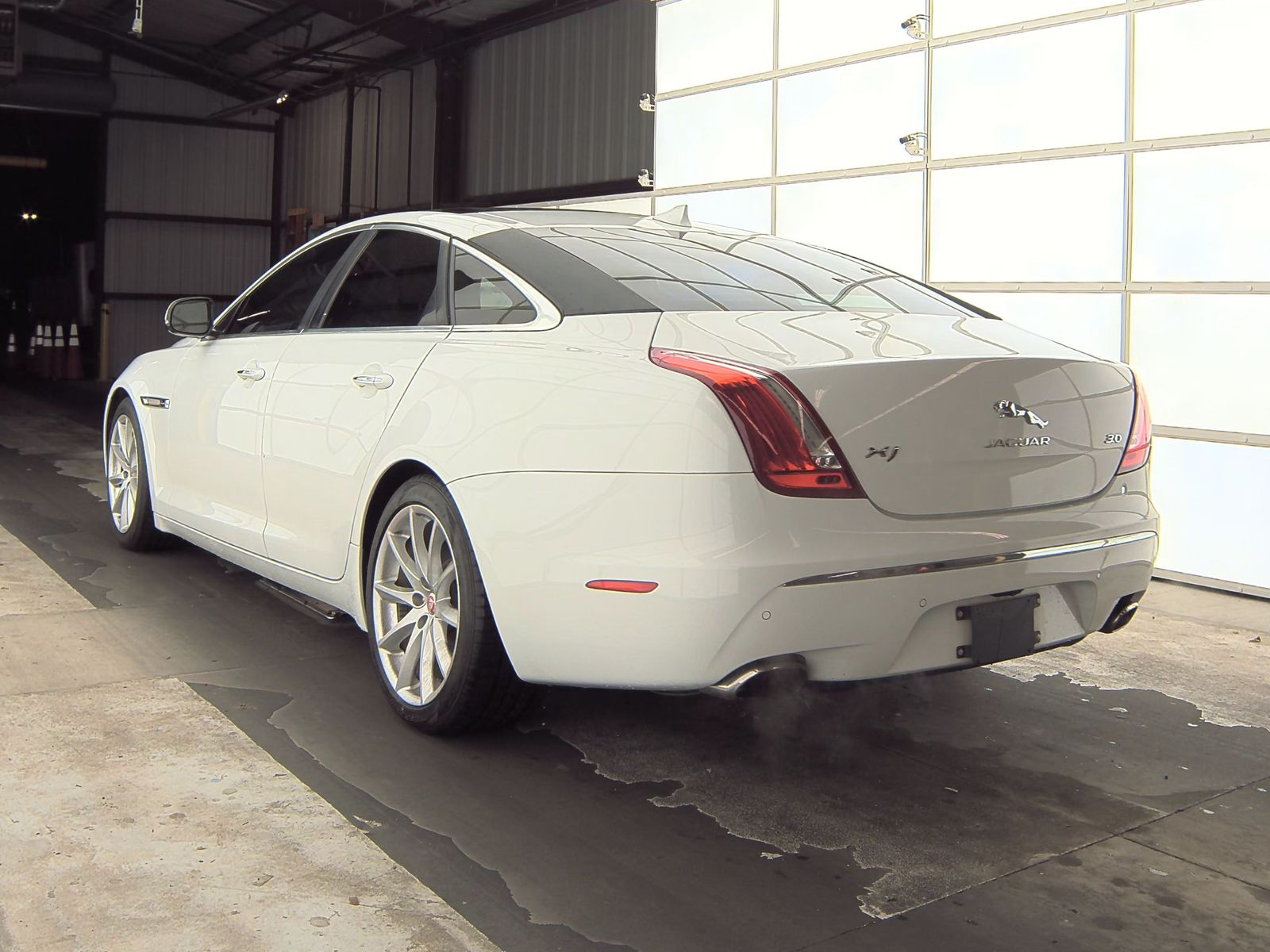 2014 Jaguar XJ Base RWD