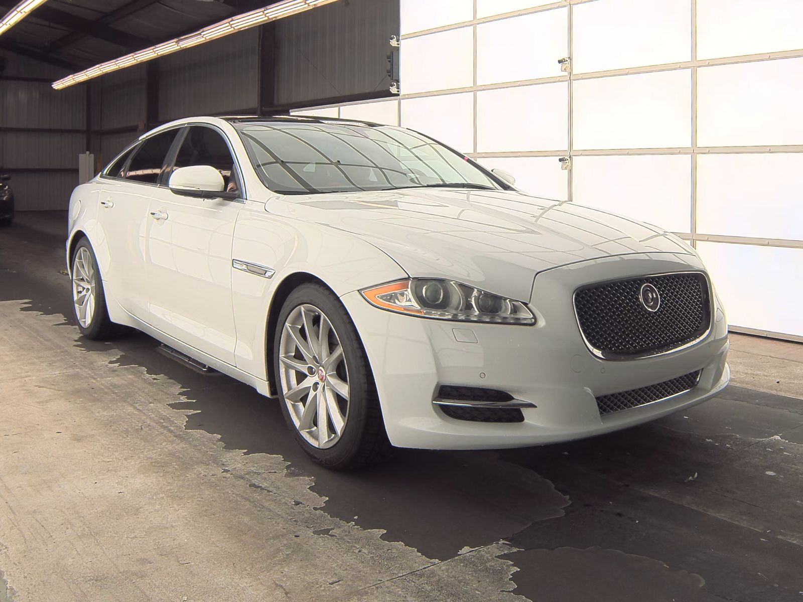 2014 Jaguar XJ Base RWD