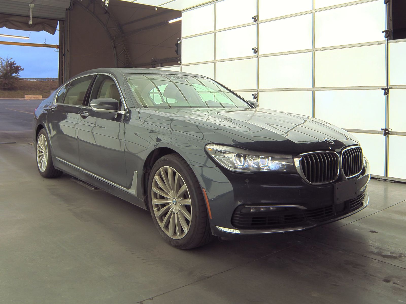 2018 BMW 7 Series 740i xDrive AWD