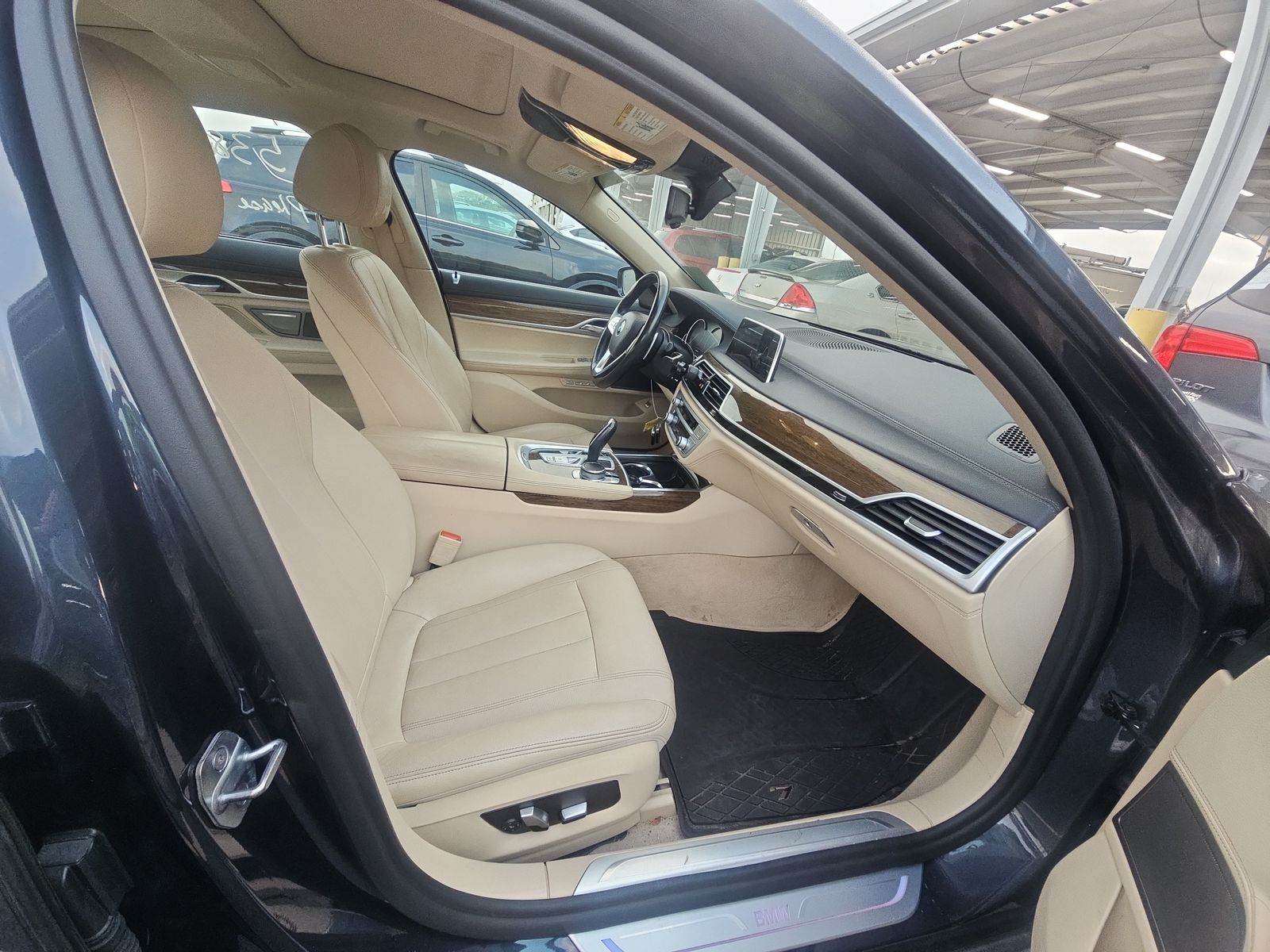 2018 BMW 7 Series 740i xDrive AWD