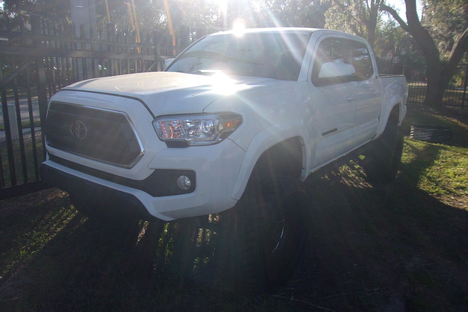 2022 Toyota Tacoma SR5 Crew Cab Short Bed