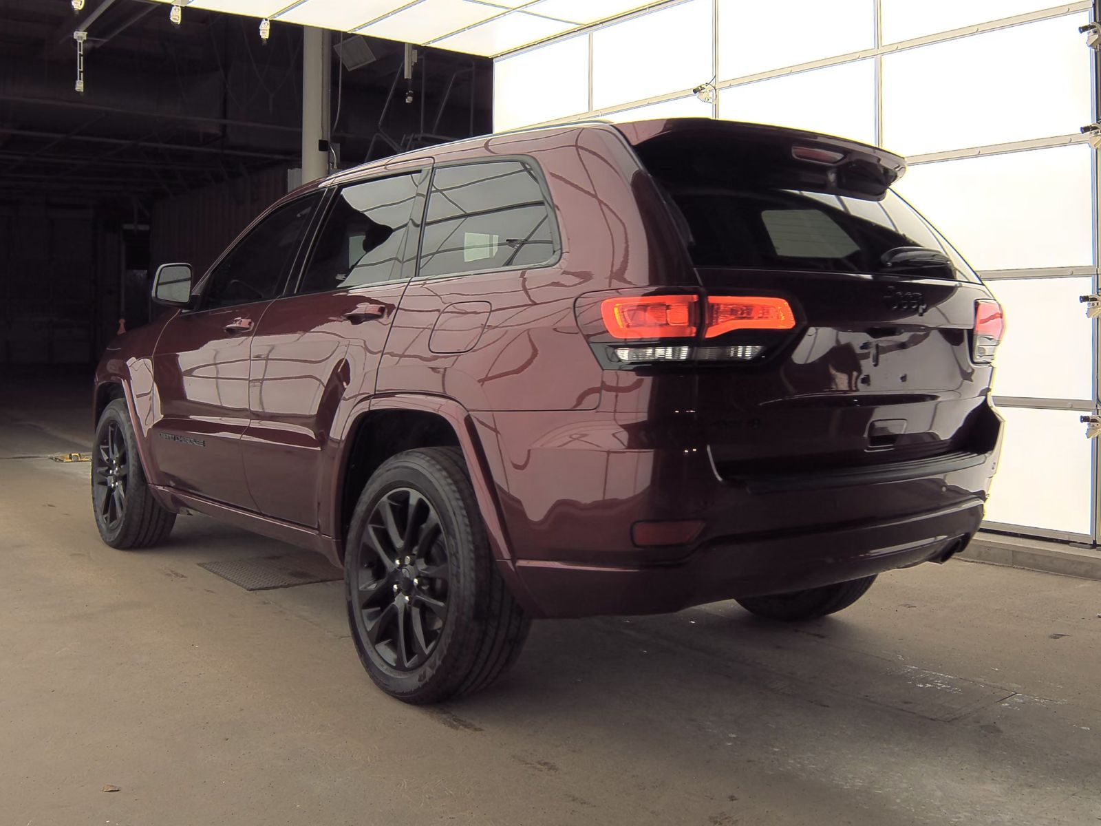 2020 Jeep Grand Cherokee Laredo Altitude Edition AWD