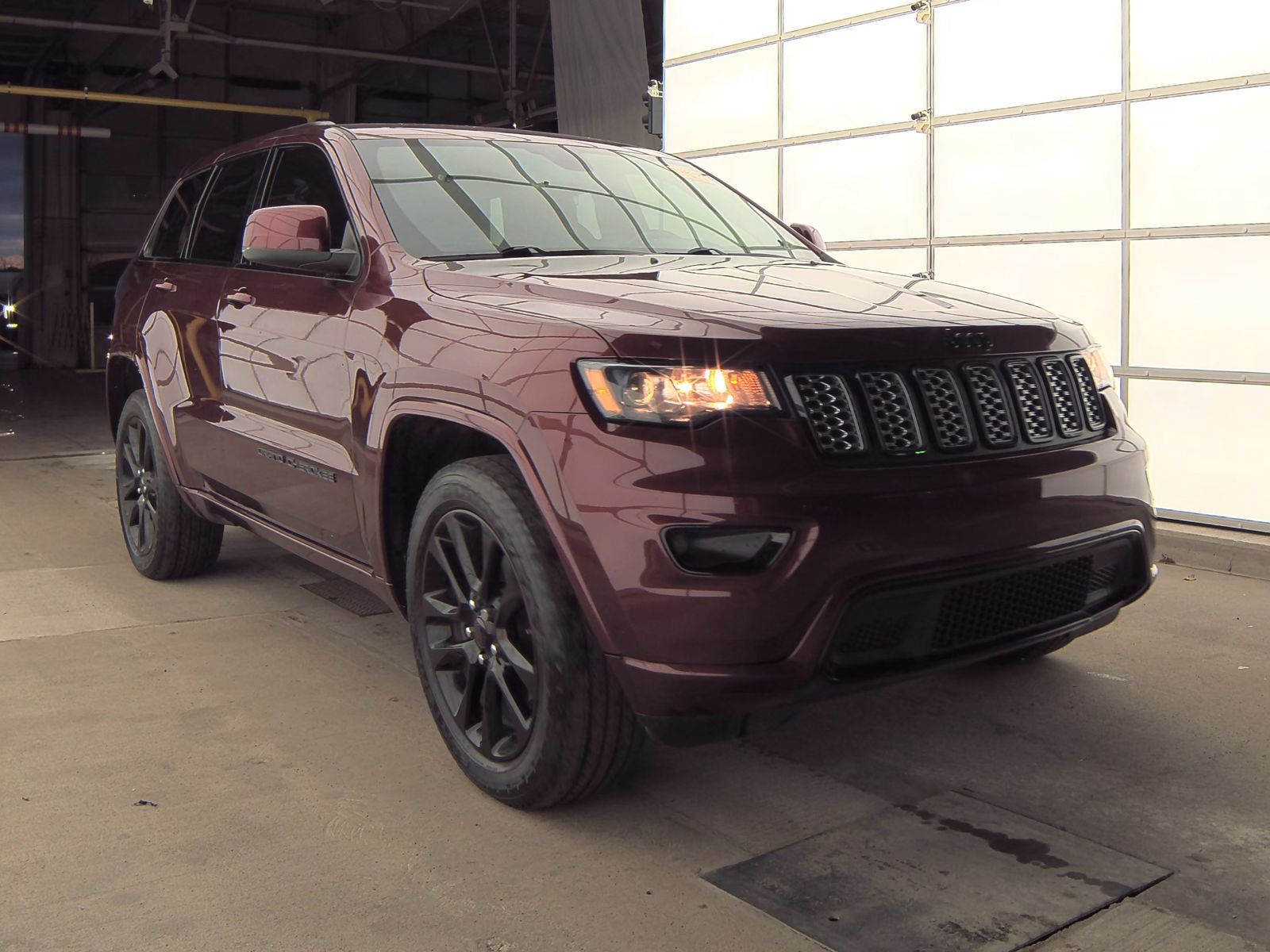 2020 Jeep Grand Cherokee Laredo Altitude Edition AWD