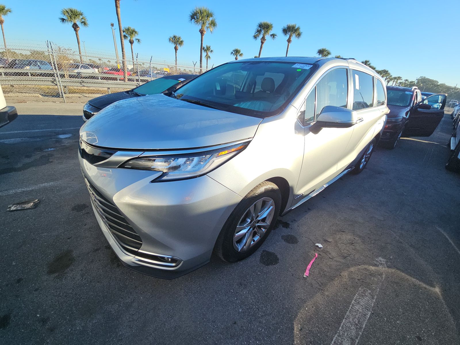 2021 Toyota Sienna Limited 7-Passenger 120.5